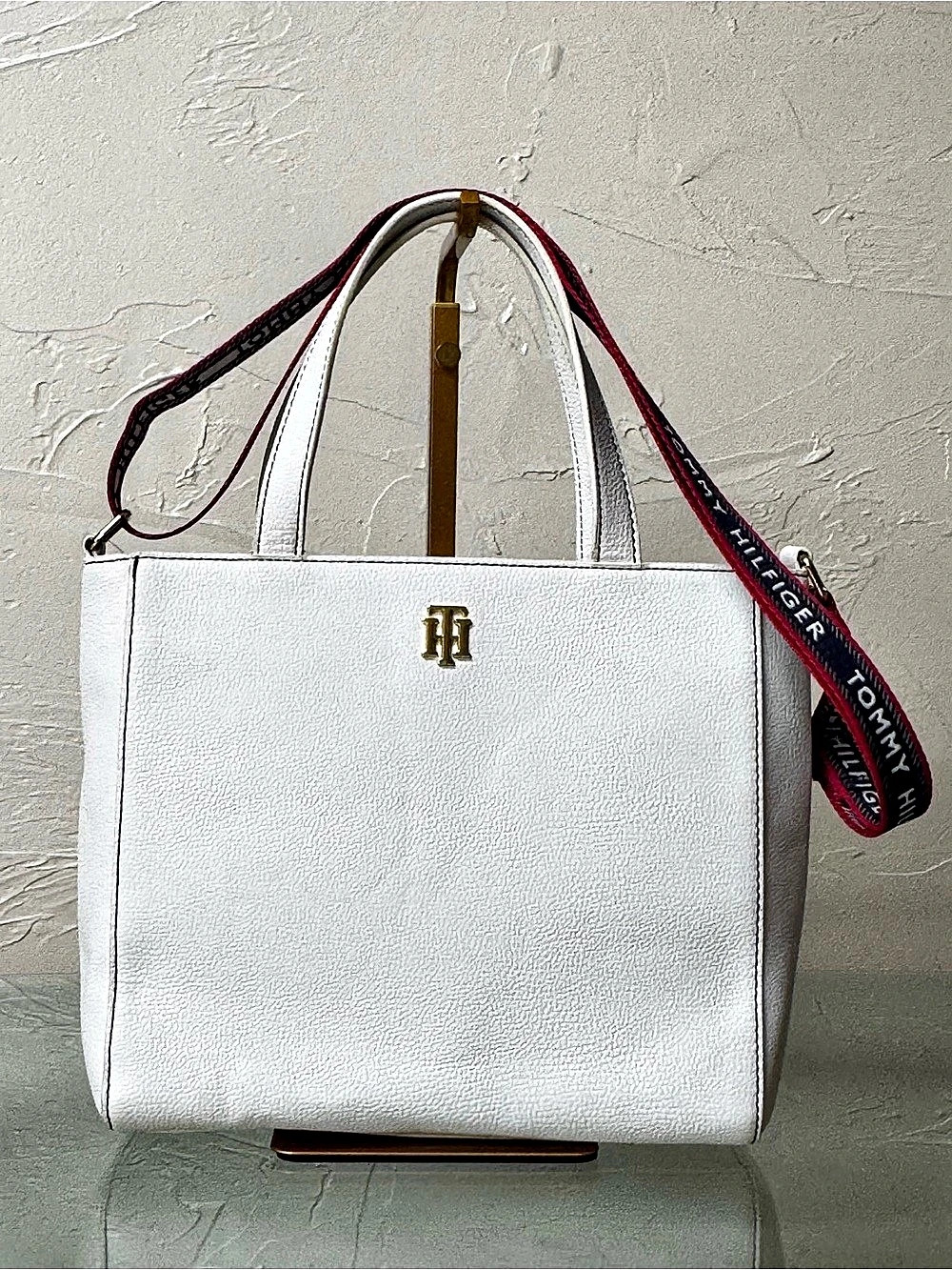 Tommy Hilfiger White & Red Tote with Shoulder Strap